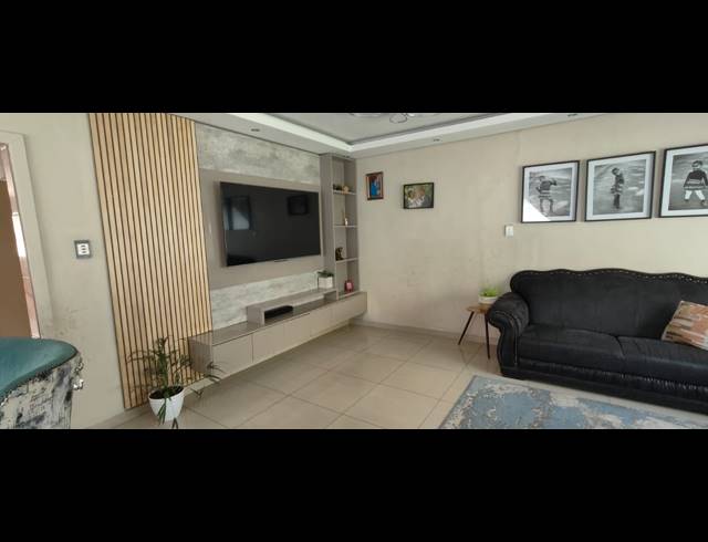 4 BEDROOM HOUSE TO LET IN THREE RIVERS